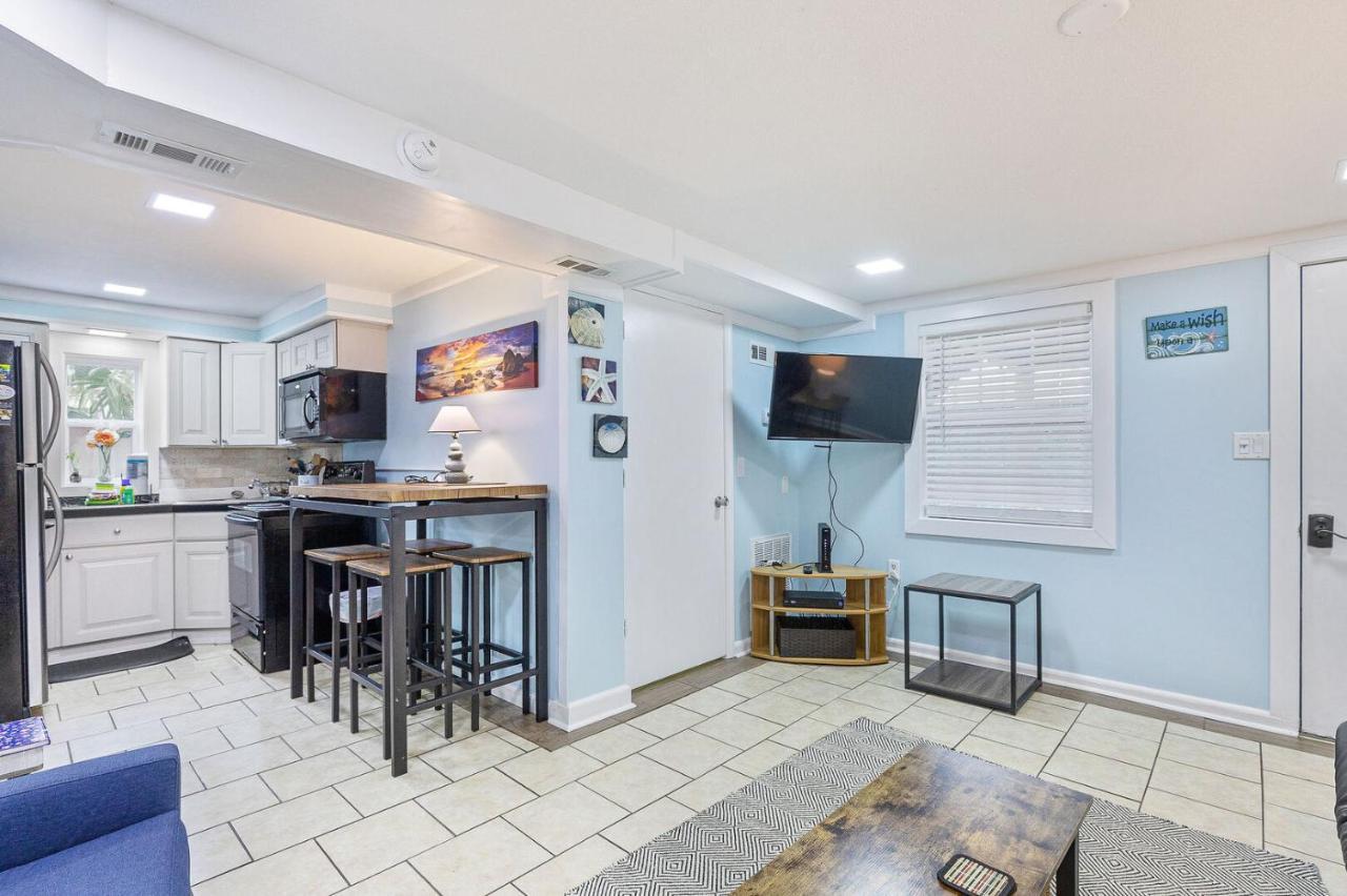23 Center St - Sunny Side Down - Downstairs Apartment ฟอลลีบีช ภายนอก รูปภาพ