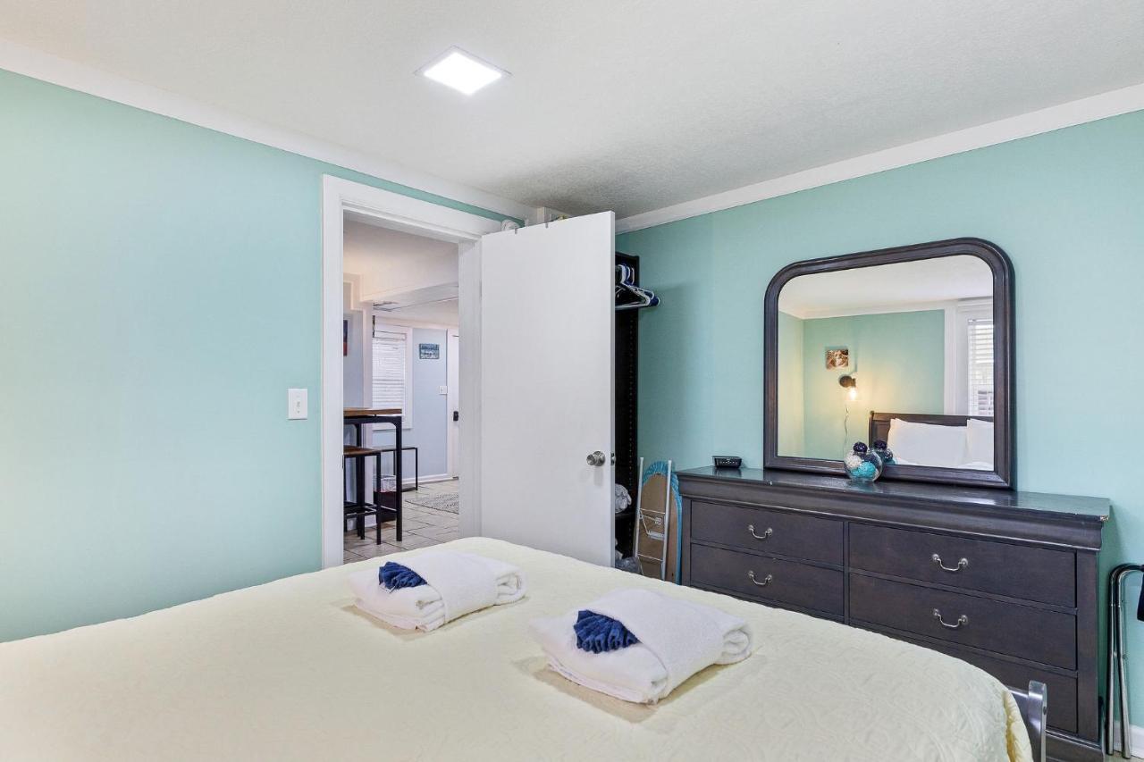 23 Center St - Sunny Side Down - Downstairs Apartment ฟอลลีบีช ภายนอก รูปภาพ